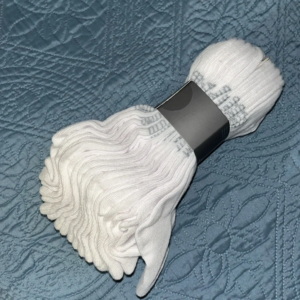 Vince‎ Camuto White Casual Women‘s Socks